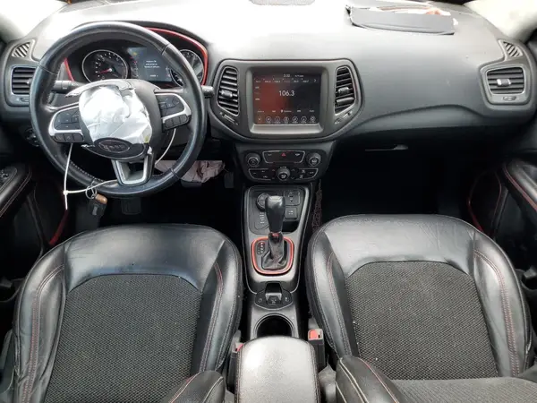 3C4NJDDB7KT721718 2019 JEEP COMPASS - Image 8