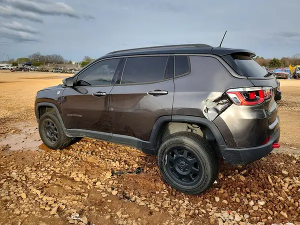 3C4NJDDB7KT728507 2019 JEEP COMPASS - Image 2