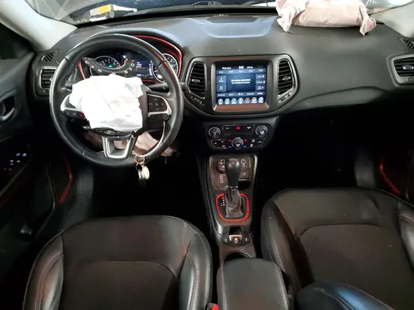 3C4NJDDB7KT733206 2019 JEEP COMPASS - Image 8