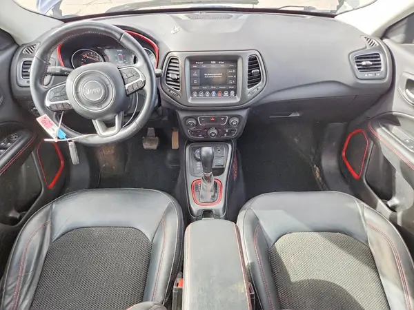 3C4NJDDB7KT739989 2019 JEEP COMPASS - Image 8