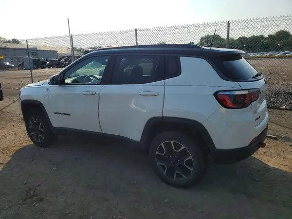 3C4NJDDB7KT748210 2019 JEEP COMPASS - Image 2