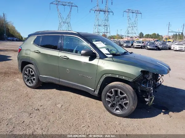 3C4NJDDB7KT766545 2019 JEEP COMPASS - Image 1