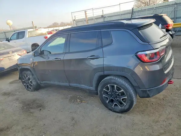 3C4NJDDB7KT780543 2019 JEEP COMPASS - Image 2