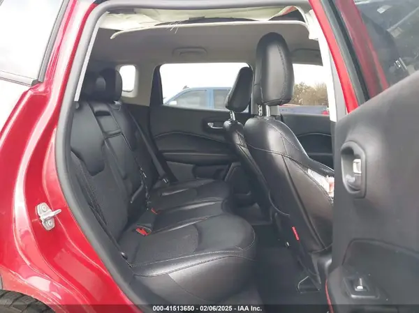 3C4NJDDB7KT795317 2019 JEEP COMPASS - Image 8