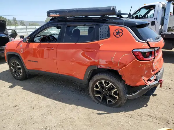 3C4NJDDB7KT795995 2019 JEEP COMPASS - Image 2