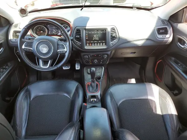 3C4NJDDB7KT795995 2019 JEEP COMPASS - Image 8
