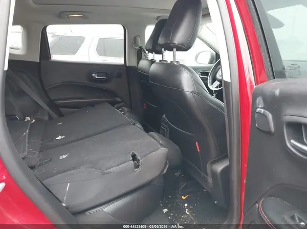 3C4NJDDB7KT829076 2019 JEEP COMPASS - Image 8