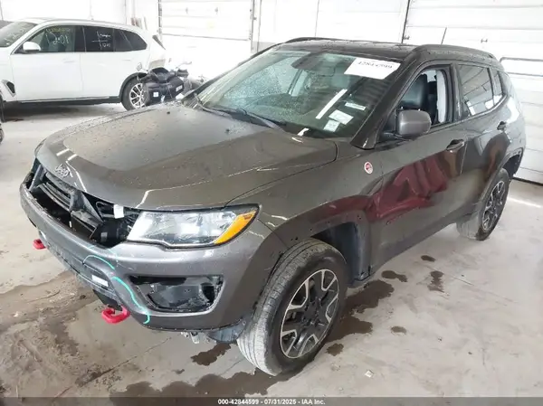 3C4NJDDB7LT111738 2020 JEEP COMPASS - Image 2