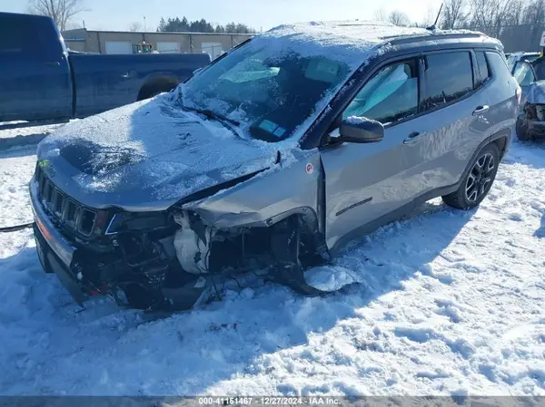 3C4NJDDB7LT111917 2020 JEEP COMPASS - Image 2