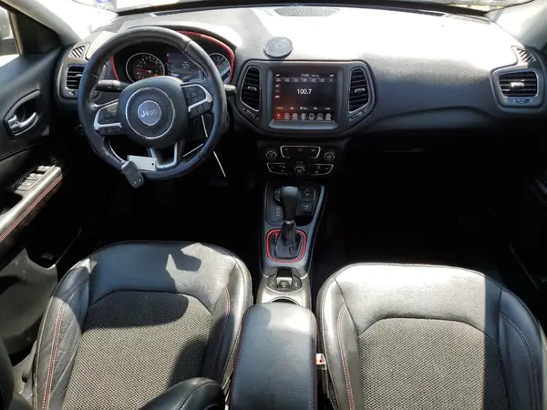 3C4NJDDB7LT118589 2020 JEEP COMPASS - Image 8