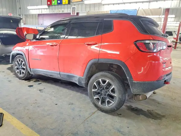 3C4NJDDB7LT132086 2020 JEEP COMPASS - Image 2