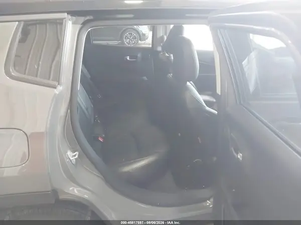 3C4NJDDB7LT144061 2020 JEEP COMPASS - Image 8