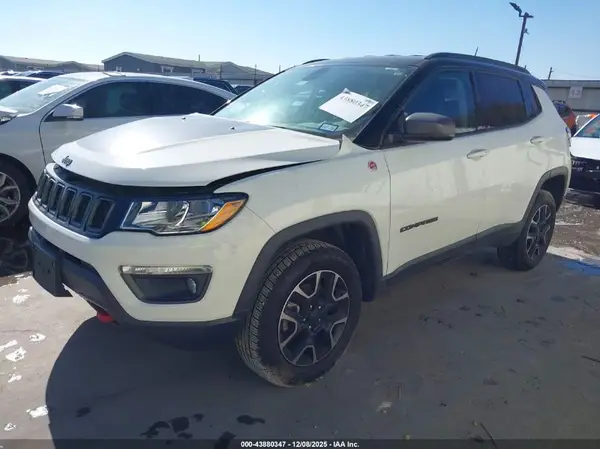 3C4NJDDB7LT177349 2020 JEEP COMPASS - Image 2