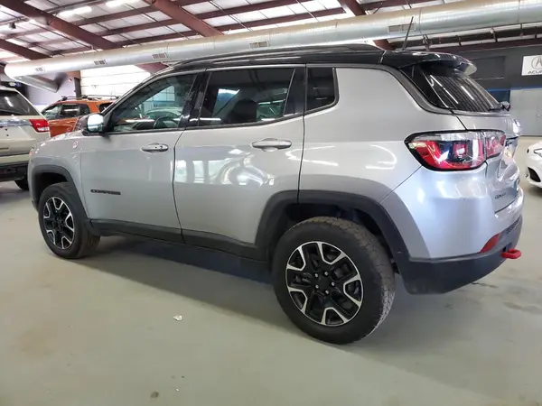 3C4NJDDB7LT177397 2020 JEEP COMPASS - Image 2
