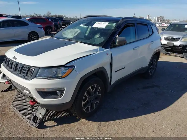 3C4NJDDB7LT184298 2020 JEEP COMPASS - Image 2