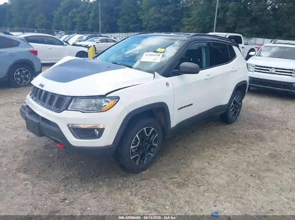 3C4NJDDB7LT189632 2020 JEEP COMPASS - Image 2