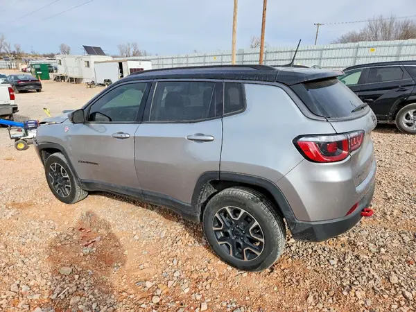 3C4NJDDB7LT195575 2020 JEEP COMPASS - Image 2