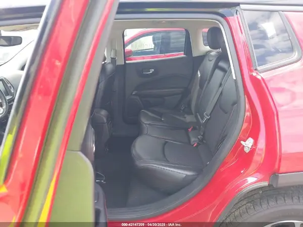 3C4NJDDB7LT196242 2020 JEEP COMPASS - Image 8