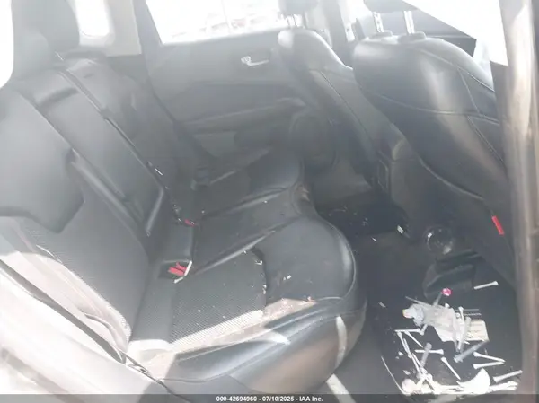 3C4NJDDB7LT208700 2020 JEEP COMPASS - Image 8