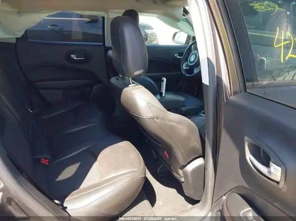 3C4NJDDB7MT523563 2021 JEEP COMPASS - Image 8