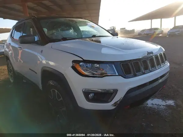 3C4NJDDB7MT550262 2021 JEEP COMPASS - Image 1