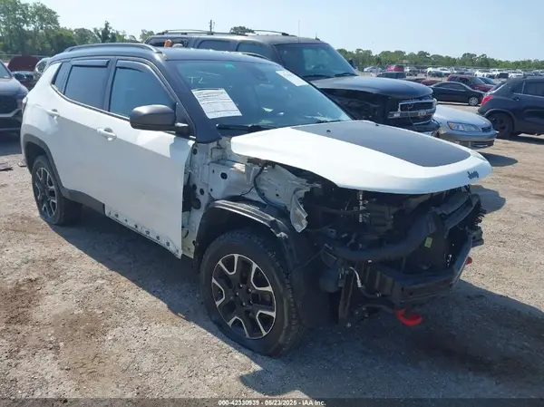 3C4NJDDB7MT564467 2021 JEEP COMPASS - Image 1