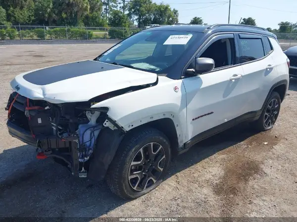 3C4NJDDB7MT564467 2021 JEEP COMPASS - Image 2