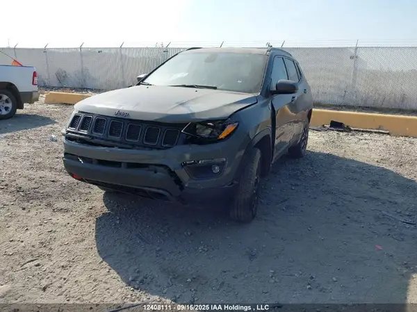 3C4NJDDB7MT593984 2021 JEEP COMPASS - Image 2