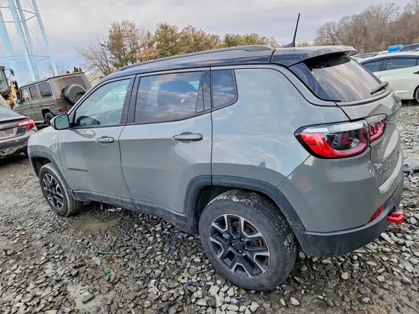 3C4NJDDB7MT597954 2021 JEEP COMPASS - Image 2