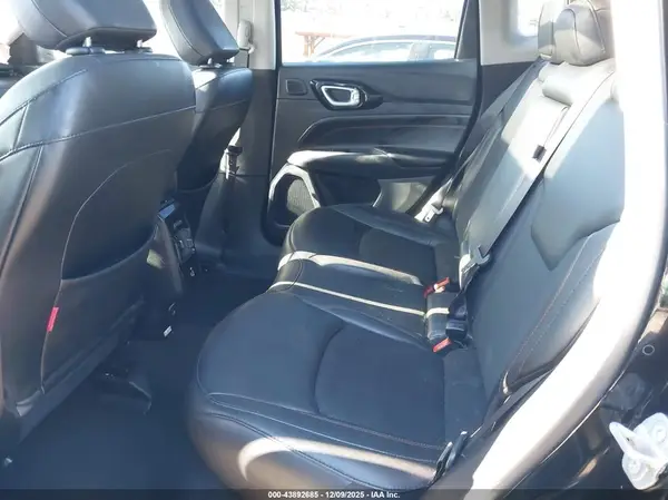 3C4NJDDB7NT101035 2022 JEEP COMPASS - Image 8