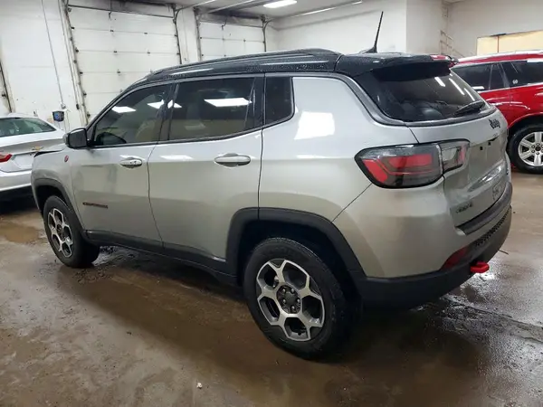 3C4NJDDB7NT104582 2022 JEEP COMPASS - Image 2