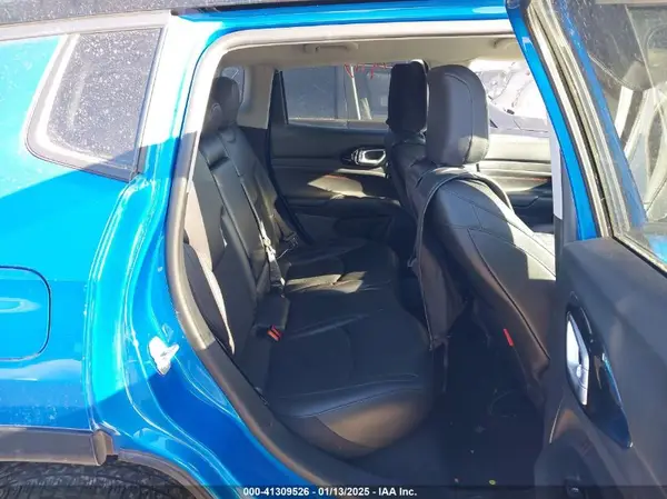 3C4NJDDB7NT127876 2022 JEEP COMPASS - Image 8