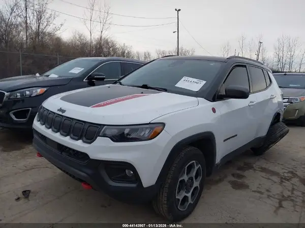 3C4NJDDB7NT143723 2022 JEEP COMPASS - Image 2