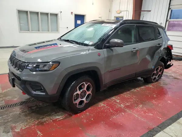 3C4NJDDB7NT162417 2022 JEEP COMPASS - Image 1