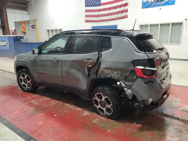 3C4NJDDB7NT162417 2022 JEEP COMPASS - Image 2
