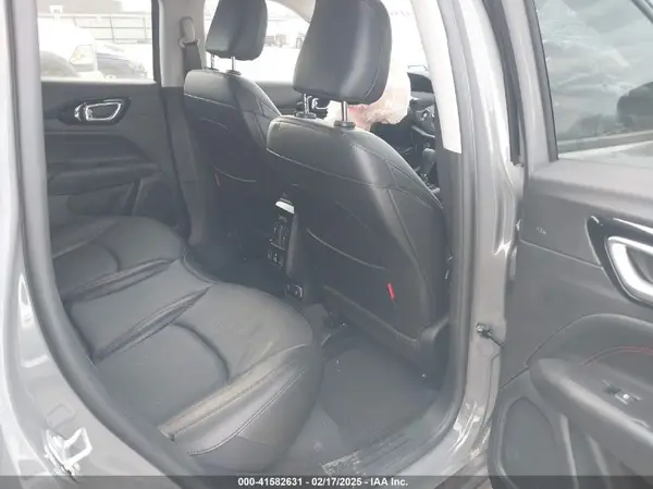3C4NJDDB7NT165558 2022 JEEP COMPASS - Image 8