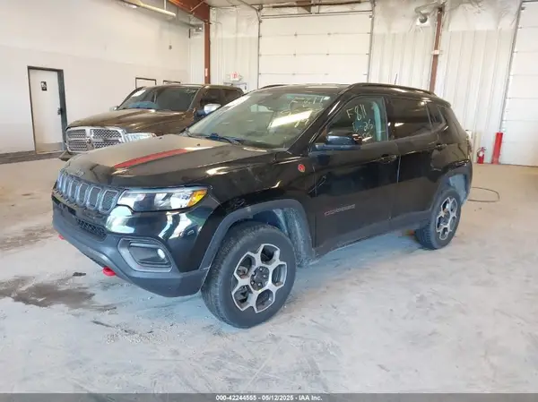 3C4NJDDB7NT193831 2022 JEEP COMPASS - Image 2