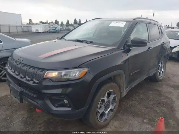3C4NJDDB7NT222440 2022 JEEP COMPASS - Image 2