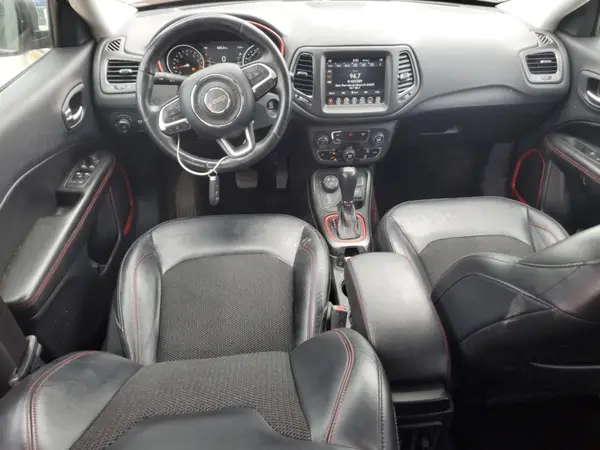 3C4NJDDB8HT636086 2017 JEEP COMPASS - Image 8