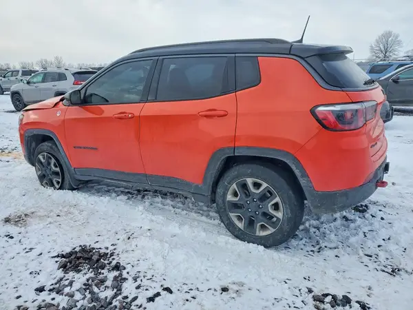 3C4NJDDB8HT666219 2017 JEEP COMPASS - Image 2