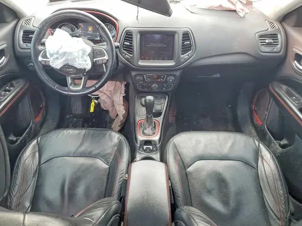 3C4NJDDB8HT666219 2017 JEEP COMPASS - Image 8