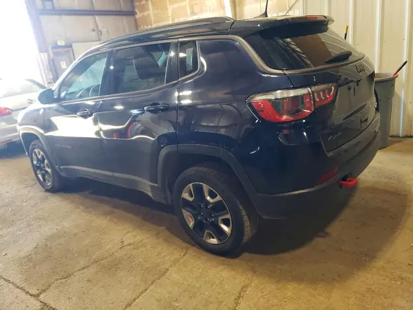 3C4NJDDB8HT667984 2017 JEEP COMPASS - Image 2