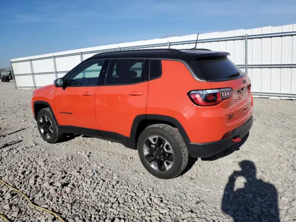 3C4NJDDB8HT673672 2017 JEEP COMPASS - Image 2