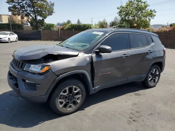 3C4NJDDB8HT674627 2017 JEEP COMPASS - Image 1