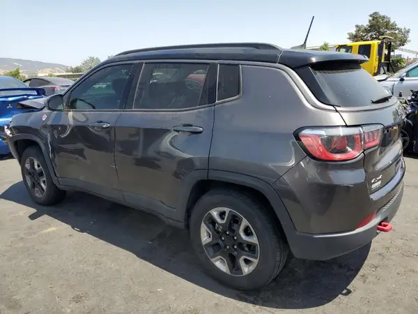 3C4NJDDB8HT674627 2017 JEEP COMPASS - Image 2