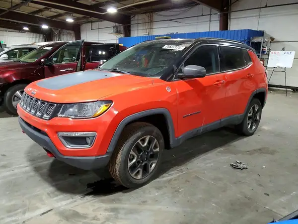 3C4NJDDB8HT680749 2017 JEEP COMPASS - Image 1
