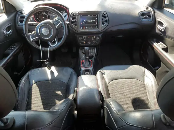 3C4NJDDB8JT129064 2018 JEEP COMPASS - Image 8