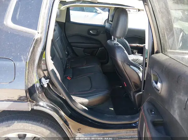 3C4NJDDB8JT129162 2018 JEEP COMPASS - Image 8
