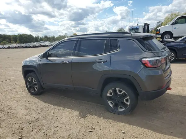 3C4NJDDB8JT129873 2018 JEEP COMPASS - Image 2