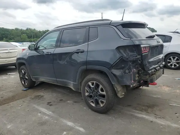 3C4NJDDB8JT130232 2018 JEEP COMPASS - Image 2